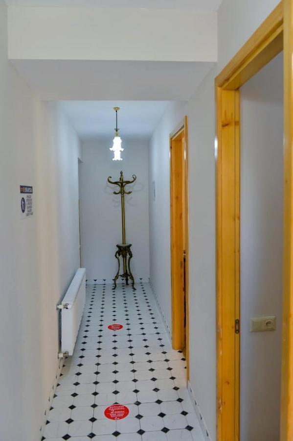 Hotel Mebo House Kutaisi Zewnętrze zdjęcie